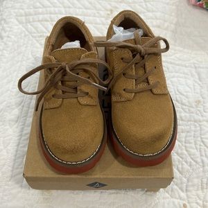 Child’s SPERRY shoes
